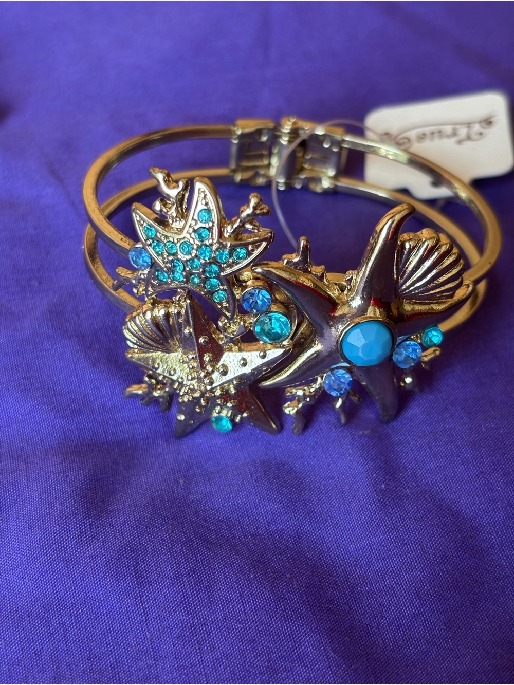 Source Unknown Gold Tone Starfish & Shell Bracelet with Blue Crystals